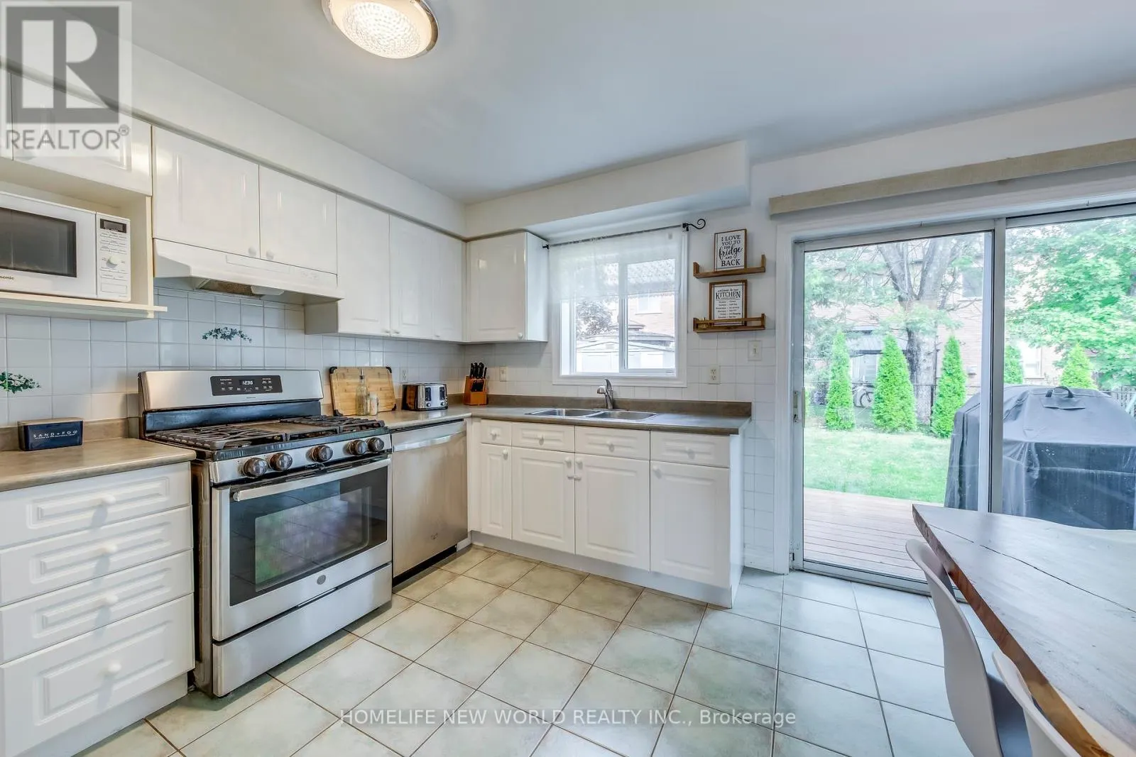97 MCSWEENEY CRESCENT