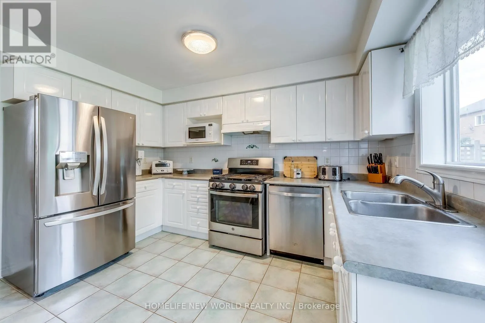 97 MCSWEENEY CRESCENT