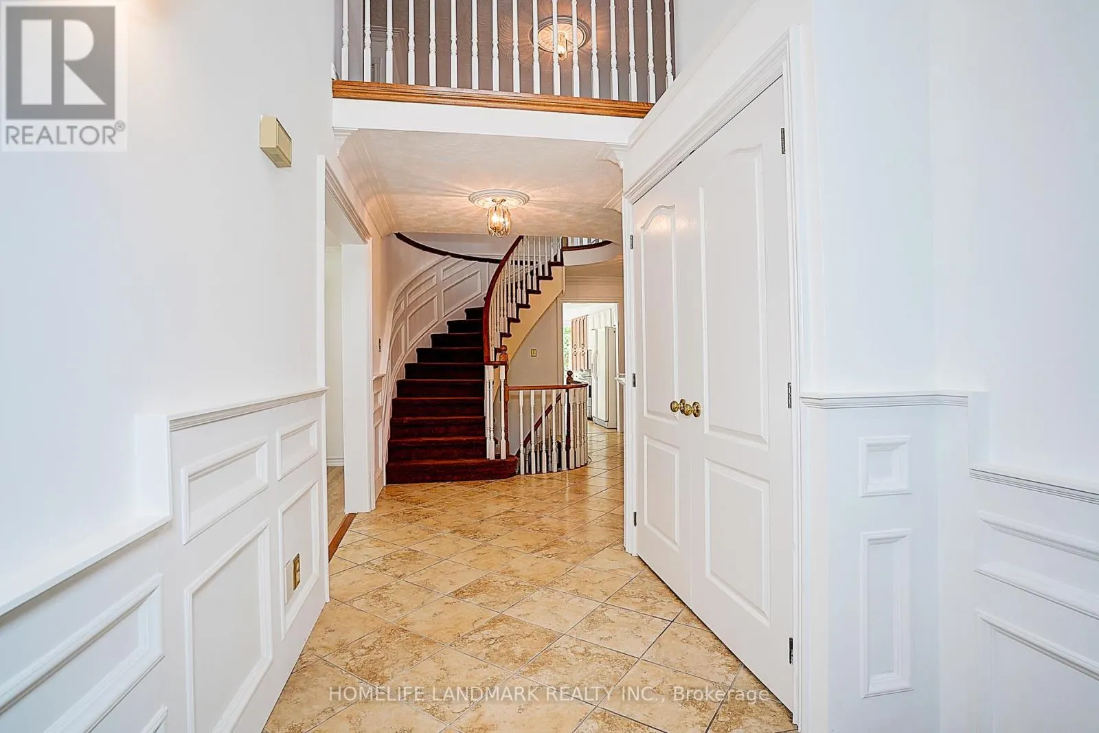 19 BRIDLE COURT