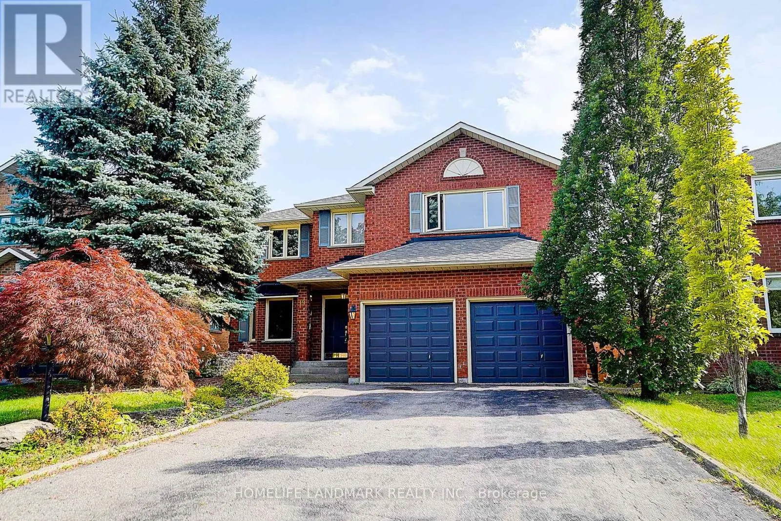 19 BRIDLE COURT