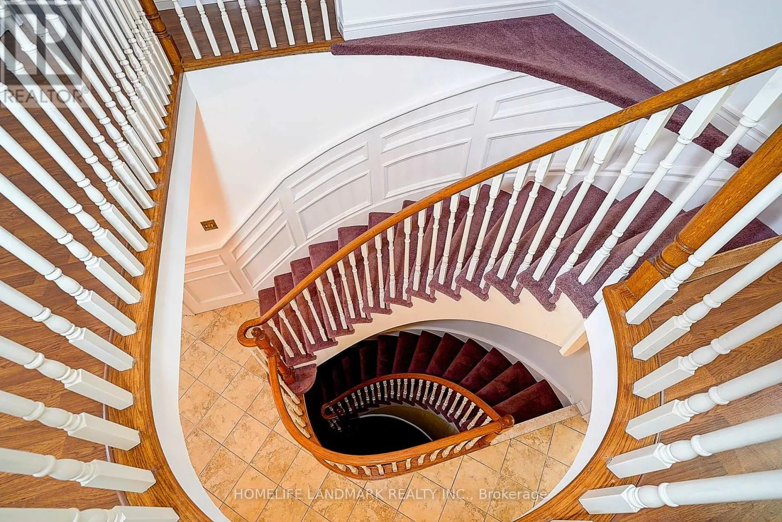 19 BRIDLE COURT