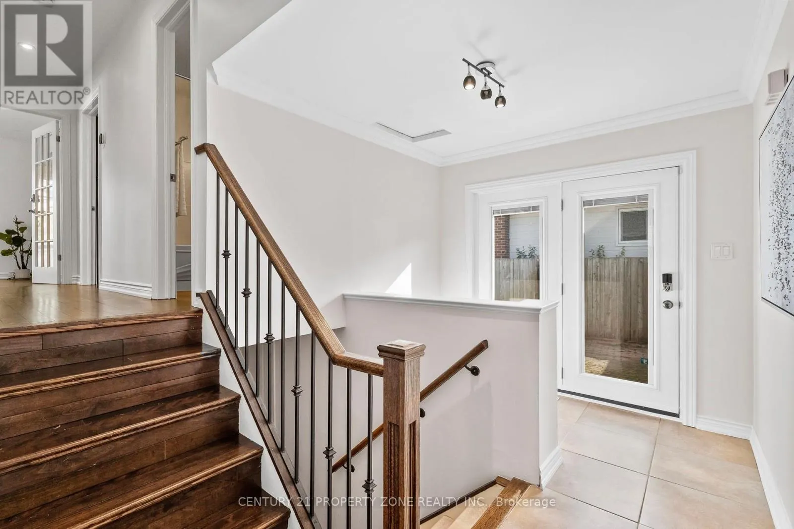 7 RODARICK DRIVE