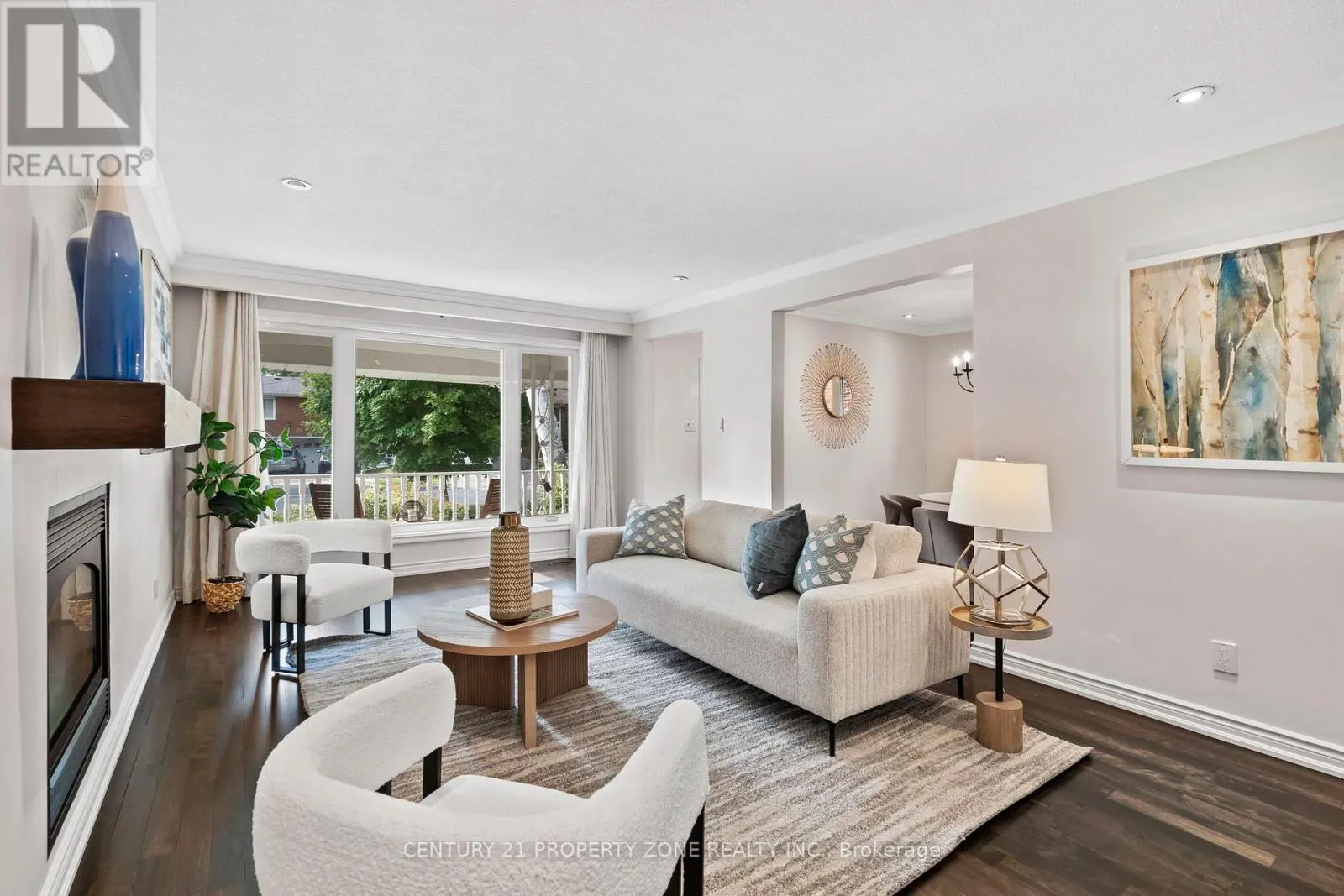 7 RODARICK DRIVE
