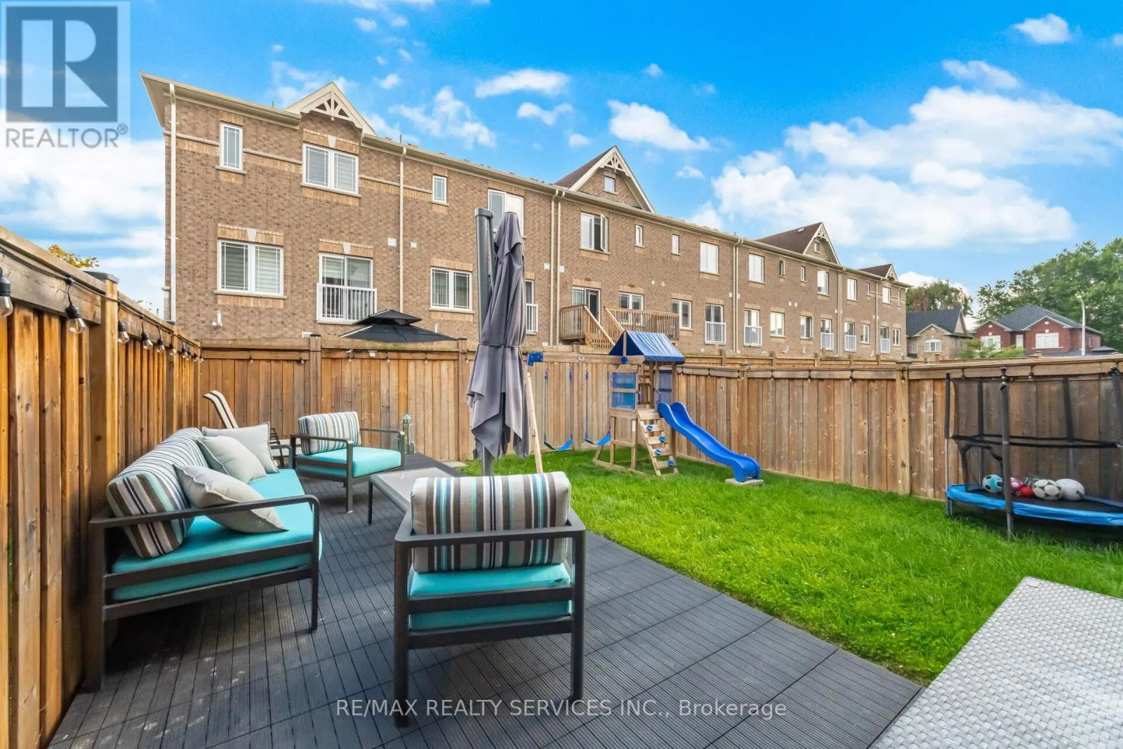 66 RIMROCK CRESCENT