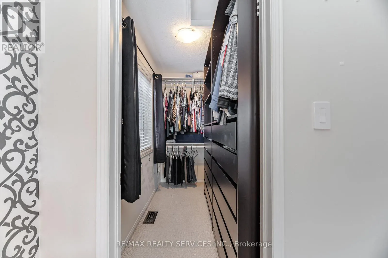 66 RIMROCK CRESCENT