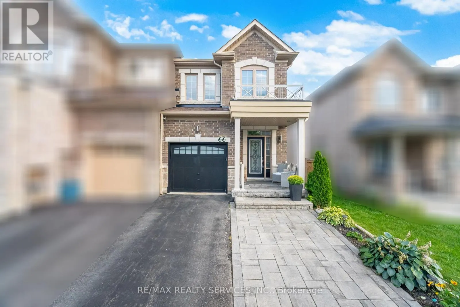 66 RIMROCK CRESCENT