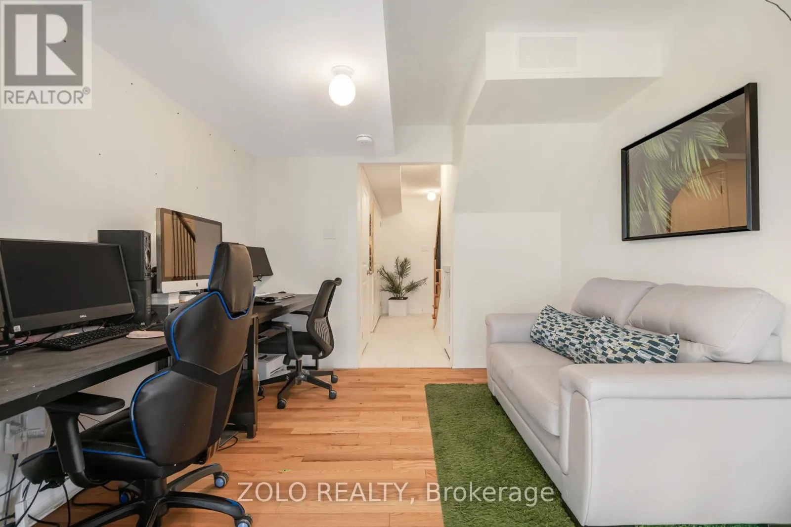 261 LORD ELGIN LANE