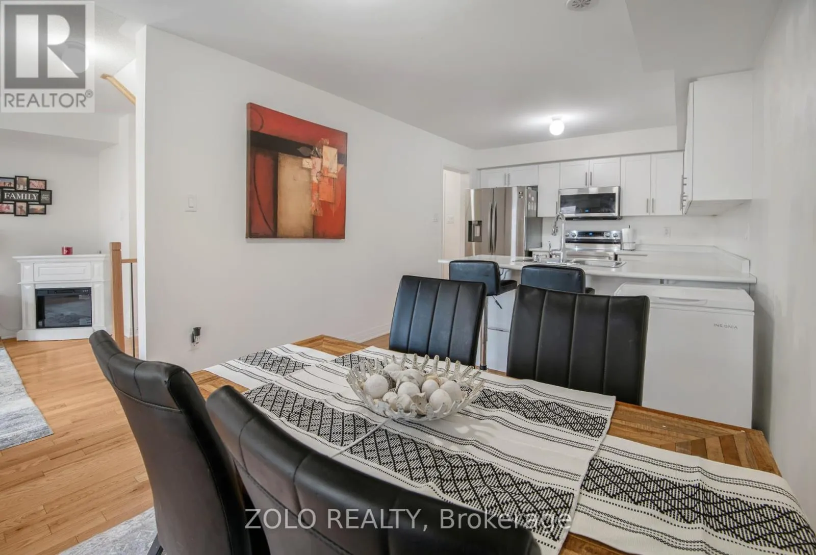 261 LORD ELGIN LANE