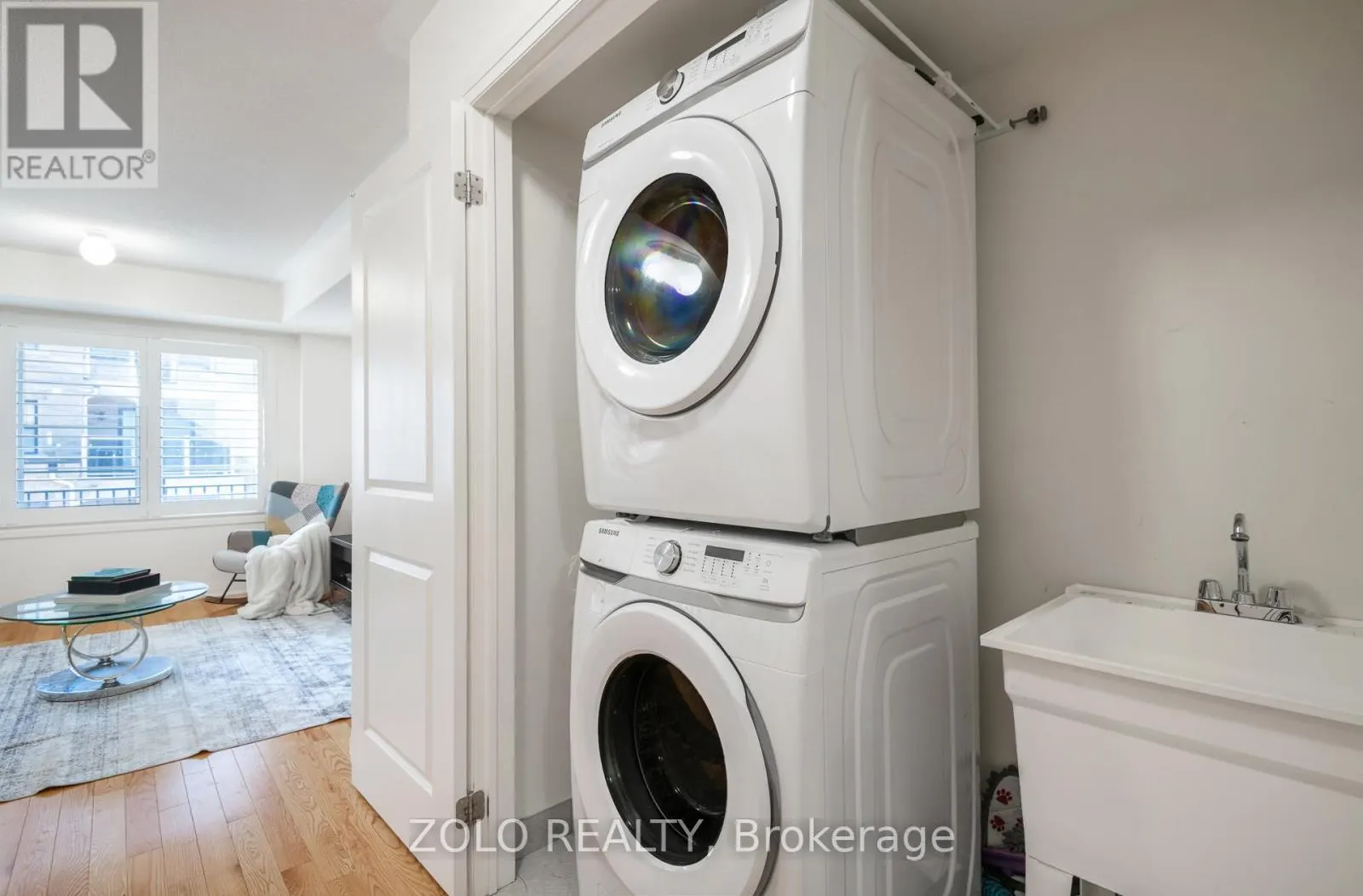 261 LORD ELGIN LANE