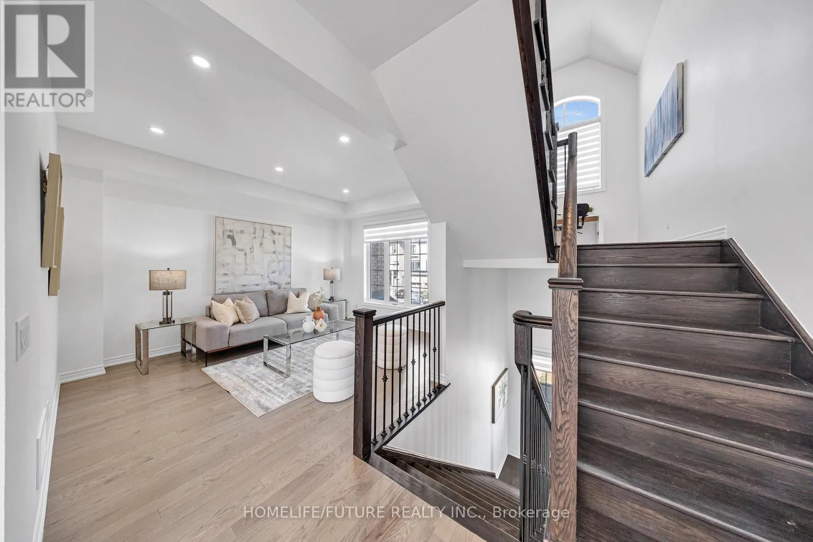 22 MORRISON CRESCENT