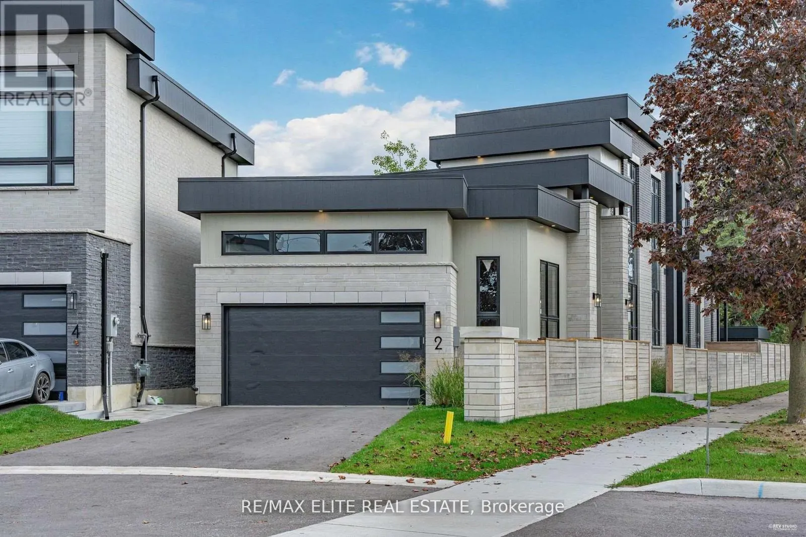 2 TIDMARSH LANE