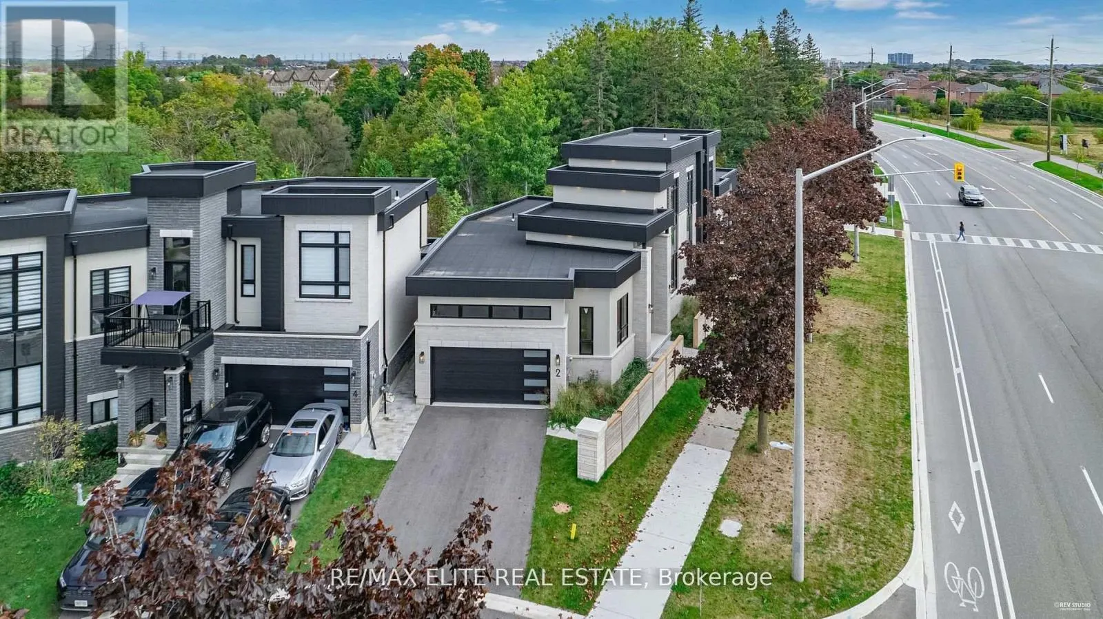 2 TIDMARSH LANE
