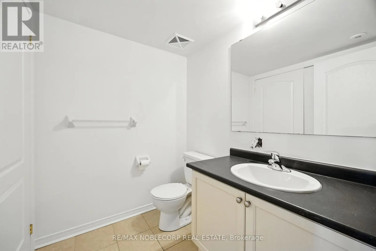 311 - 45 STRANGFORD LANE