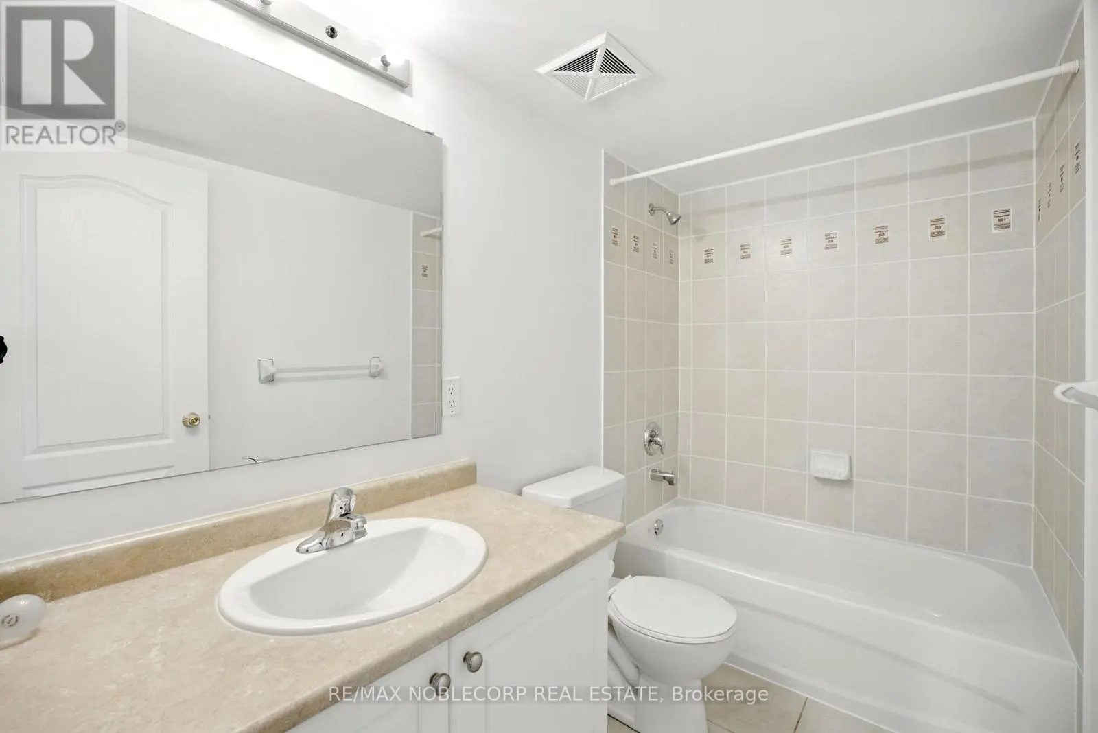 311 - 45 STRANGFORD LANE