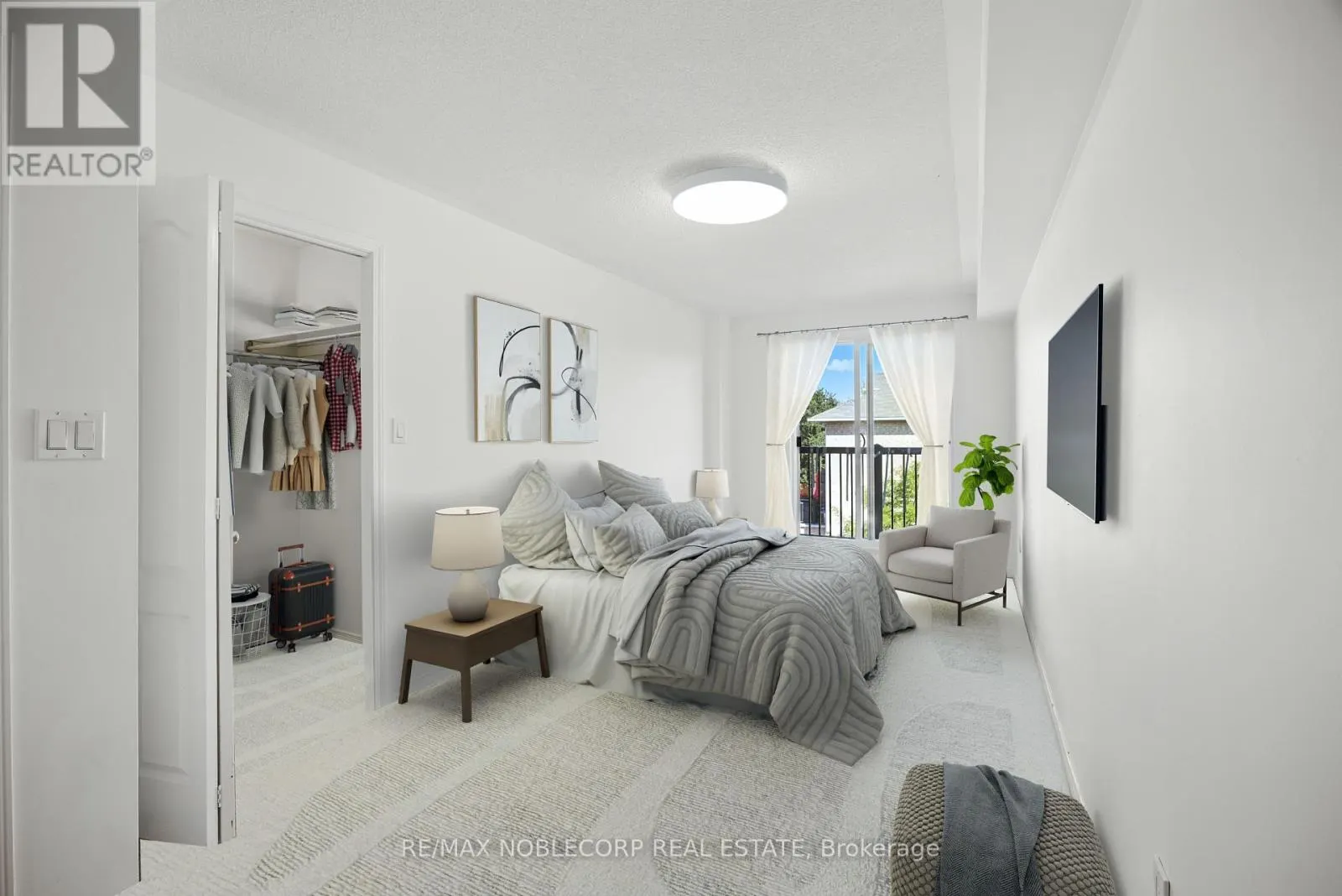 311 - 45 STRANGFORD LANE