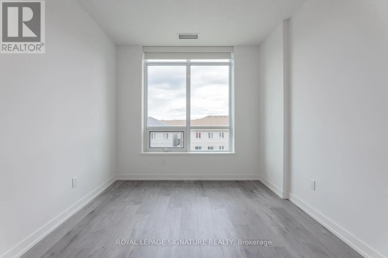224 - 1010 DUNDAS STREET