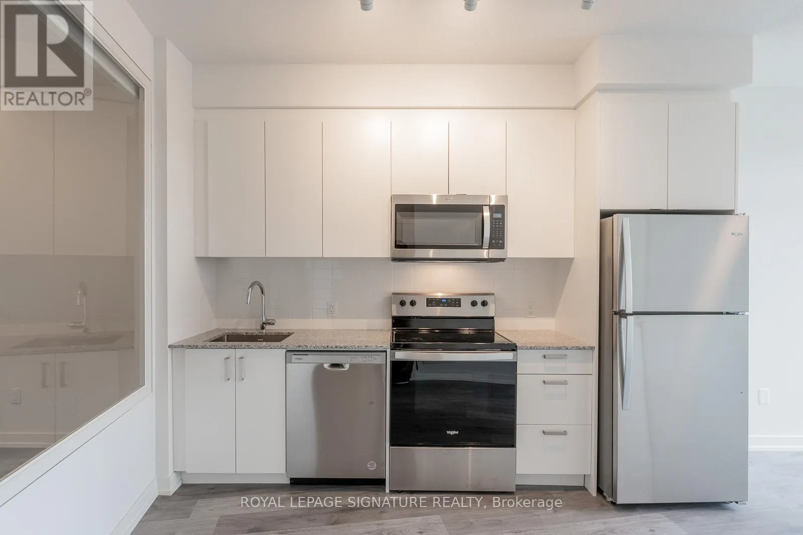 224 - 1010 DUNDAS STREET