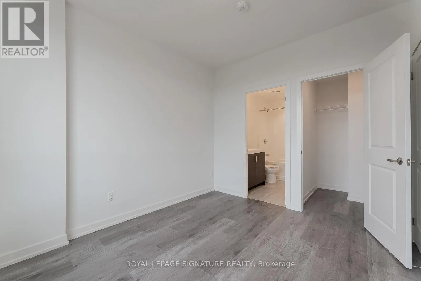 224 - 1010 DUNDAS STREET