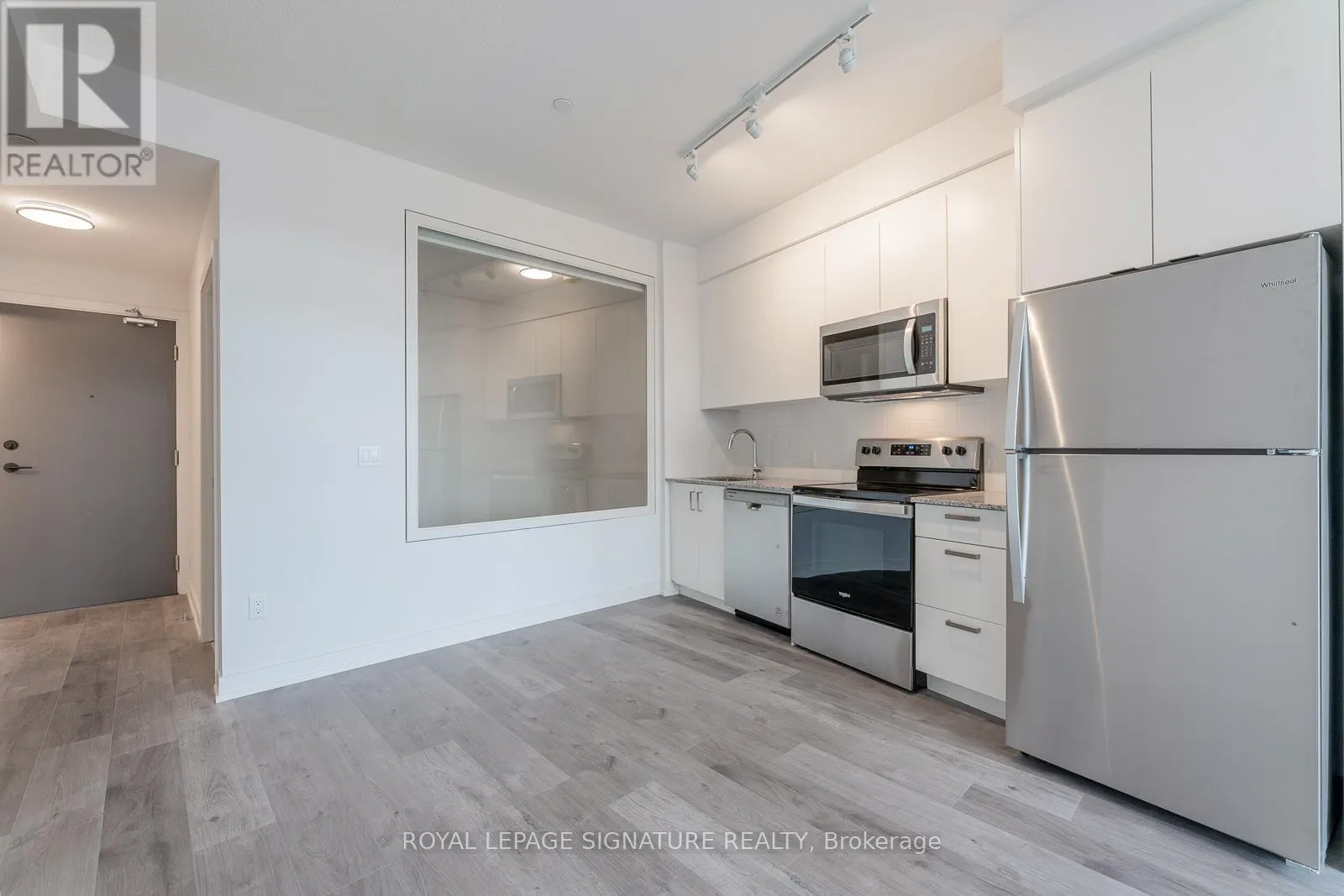 224 - 1010 DUNDAS STREET