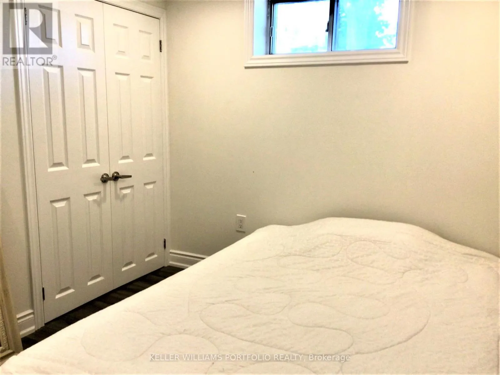1 WINCREST DRIVE