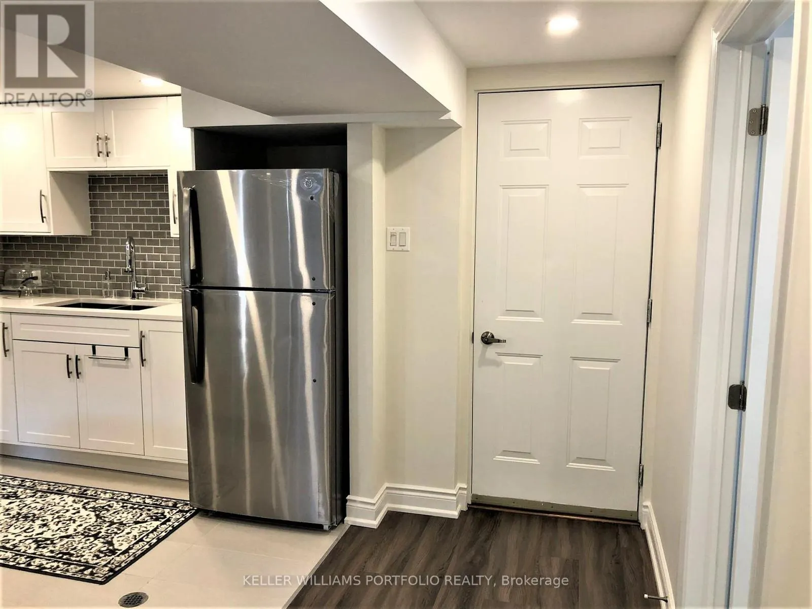 1 WINCREST DRIVE