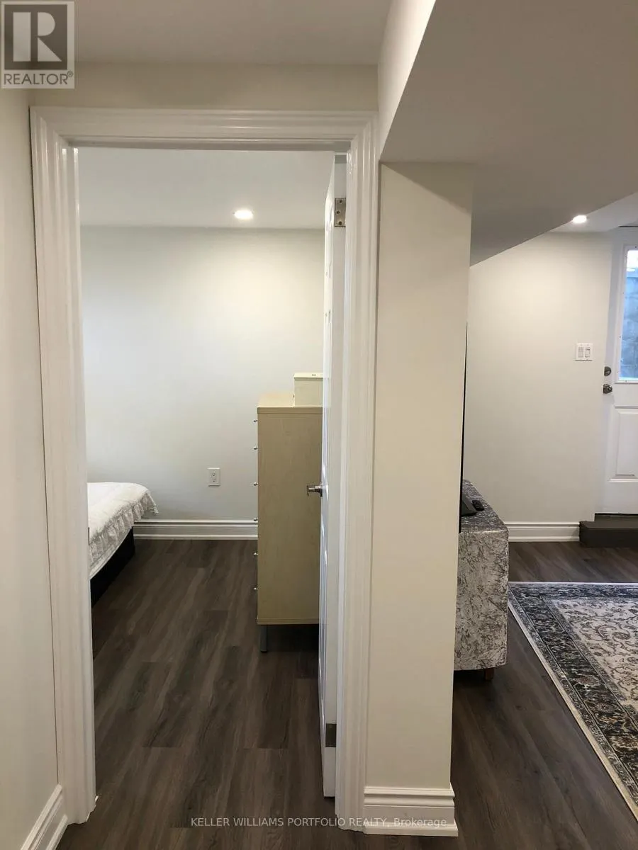 1 WINCREST DRIVE