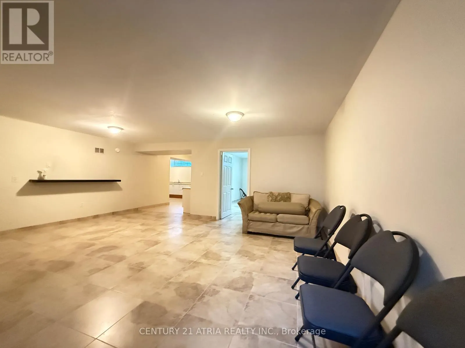 BSMT - 94 KINGS CRESCENT