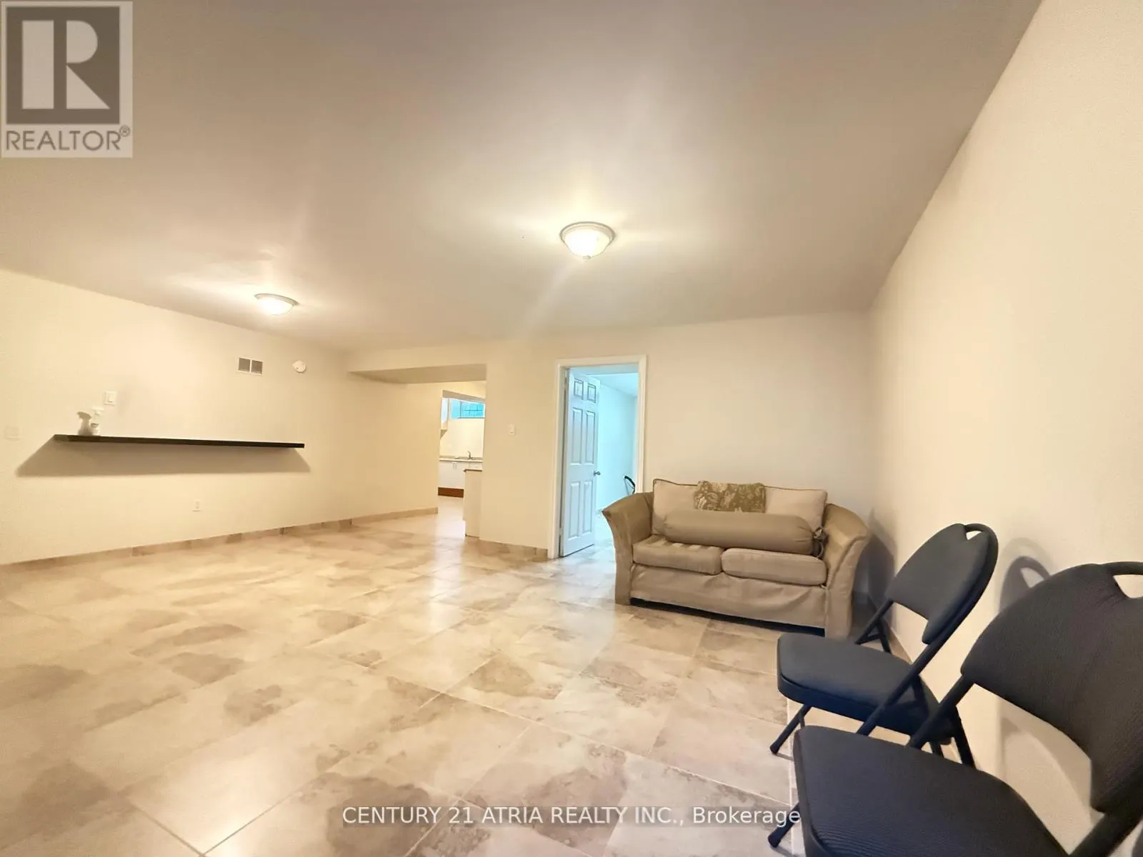 BSMT - 94 KINGS CRESCENT