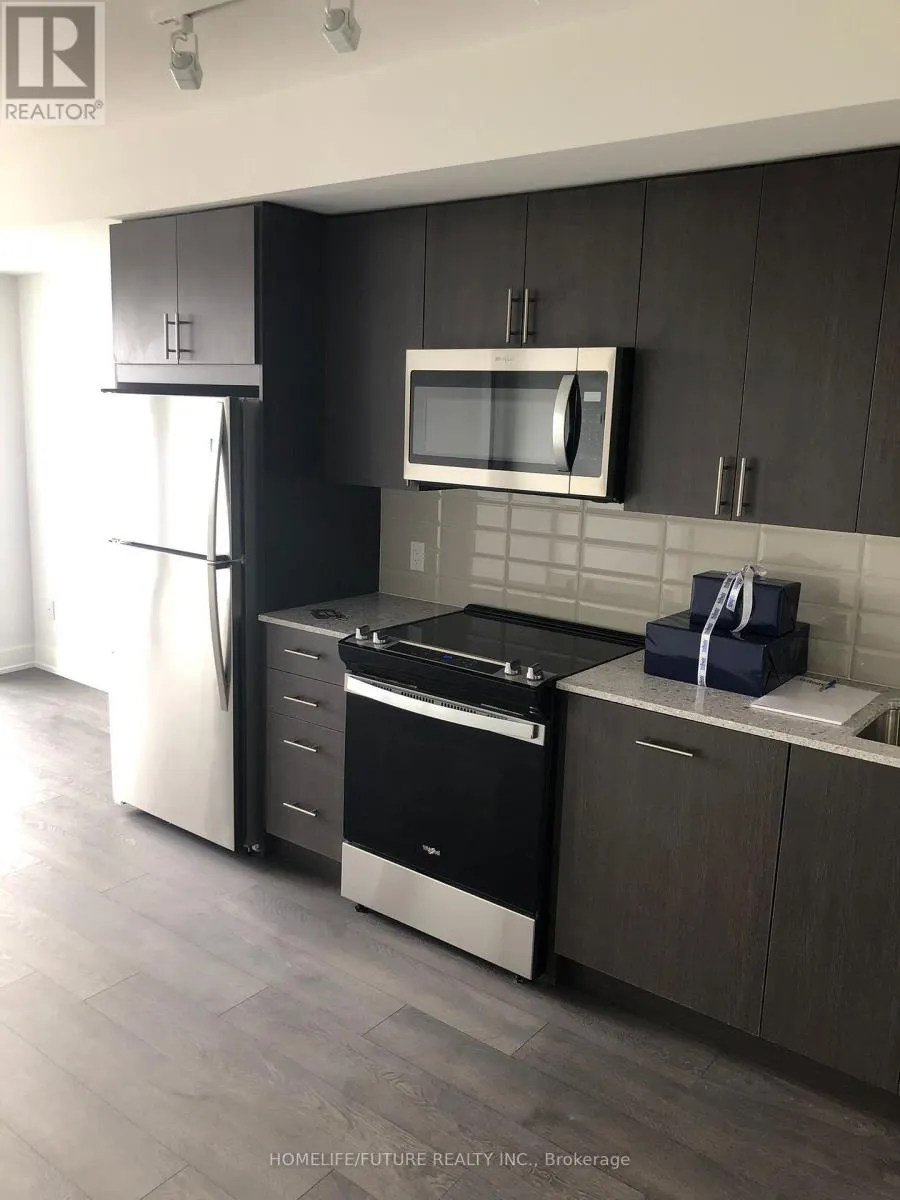 1809 - 2550 SIMCOE STREET N