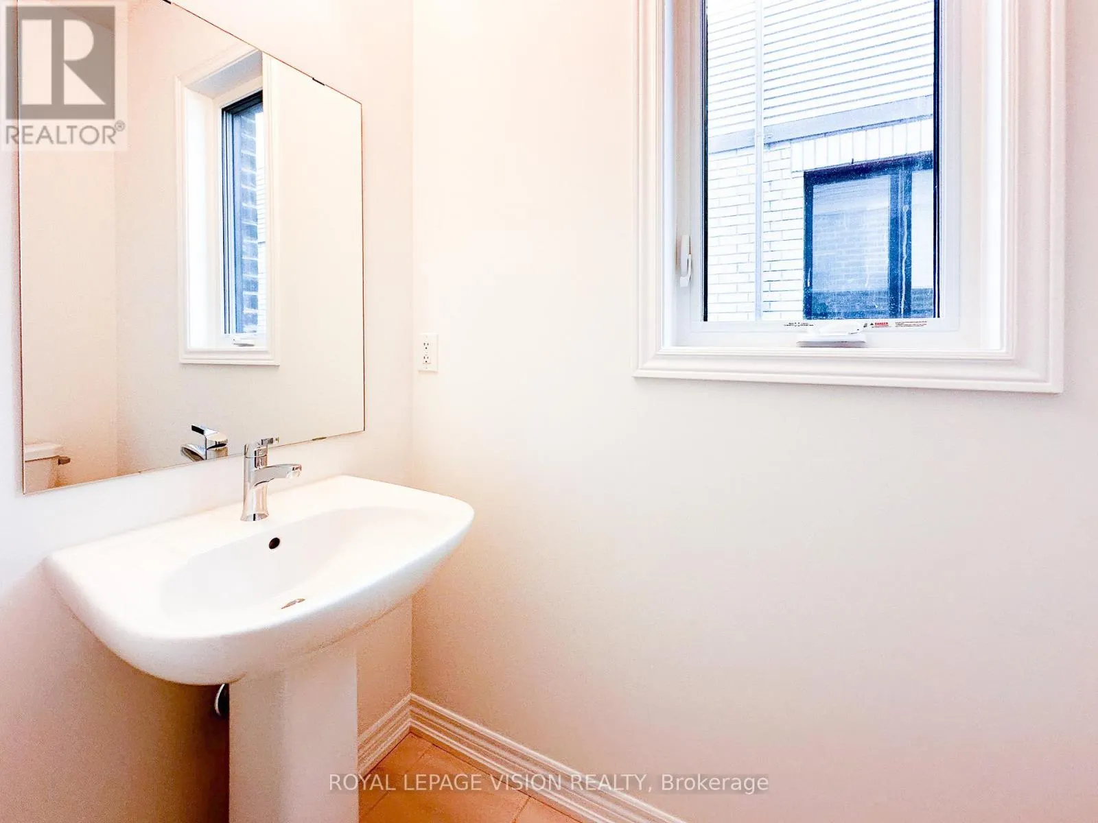 21 SORBARA WAY