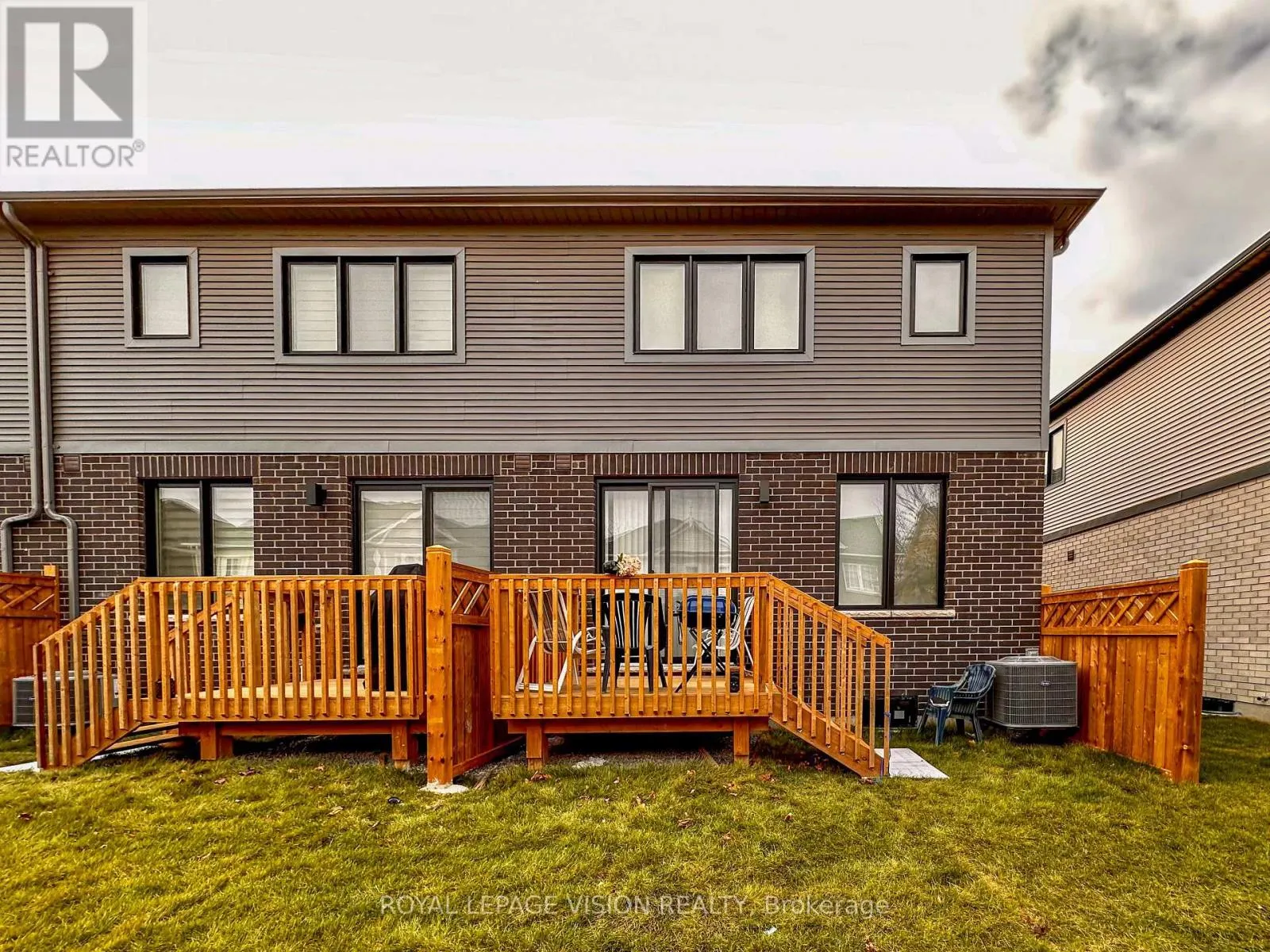 21 SORBARA WAY