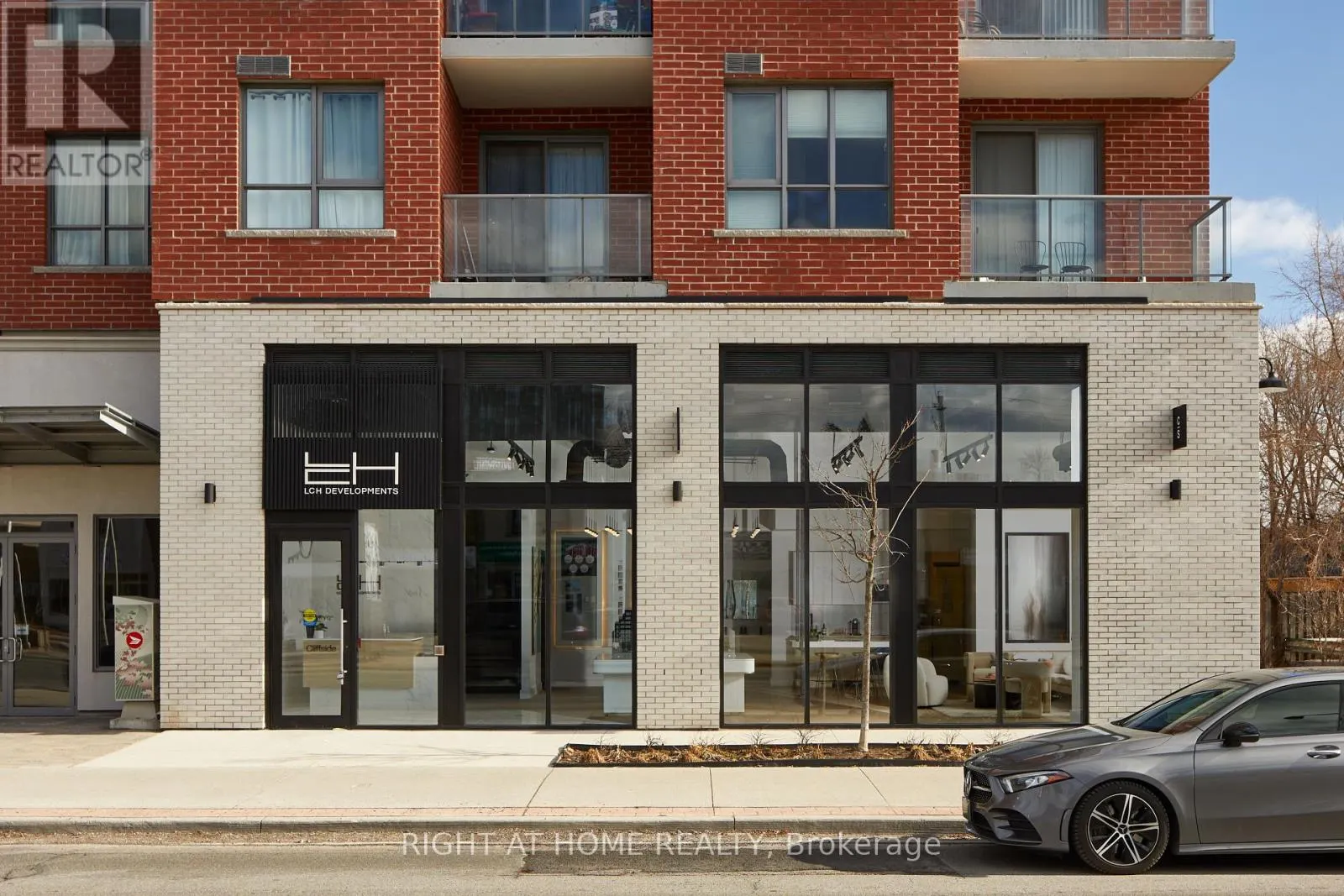 2229 KINGSTON ROAD