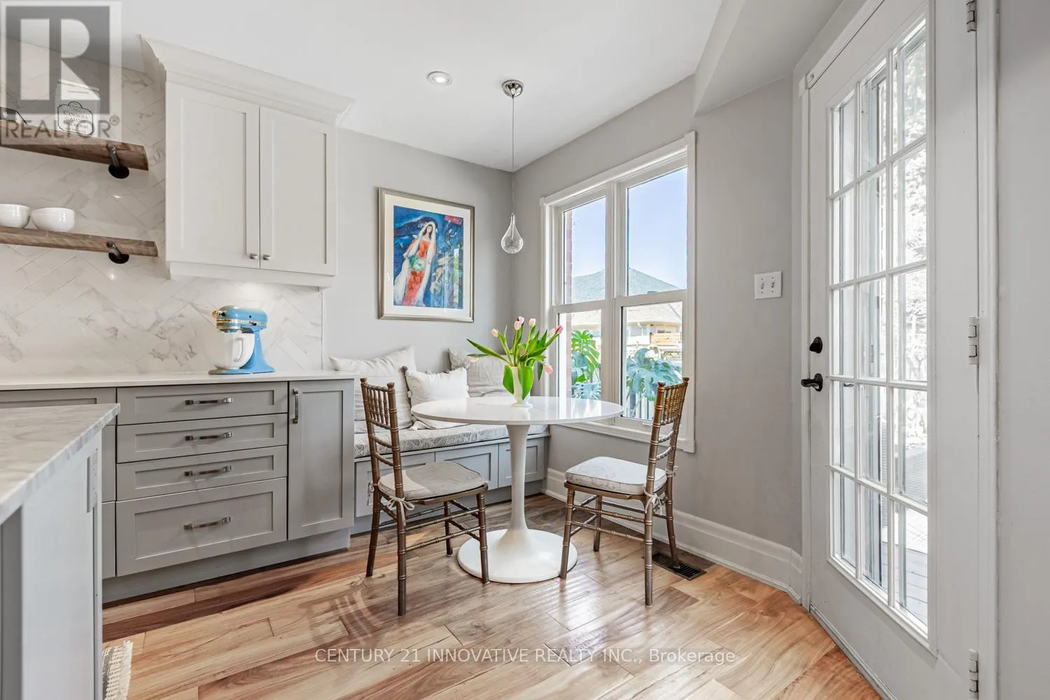 4 BLACKFRIAR AVENUE