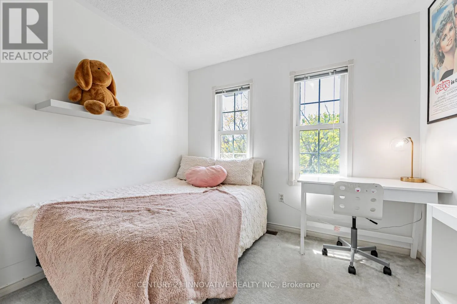 4 BLACKFRIAR AVENUE