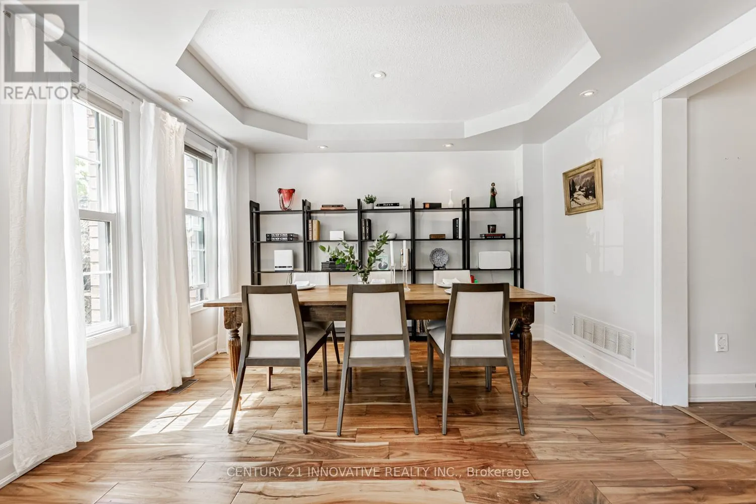 4 BLACKFRIAR AVENUE