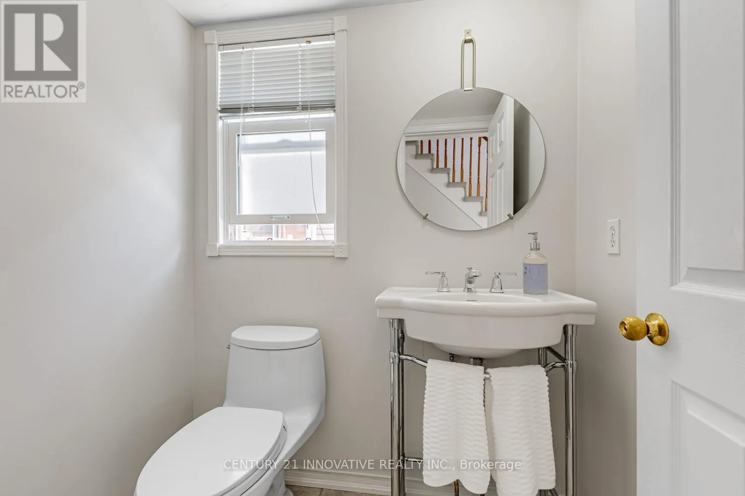 4 BLACKFRIAR AVENUE