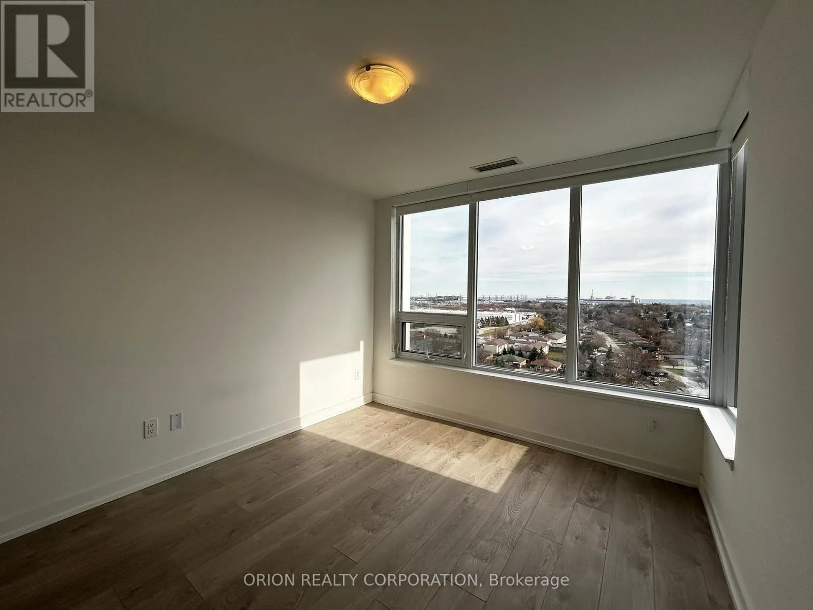 1513 - 1480 BAYLY STREET