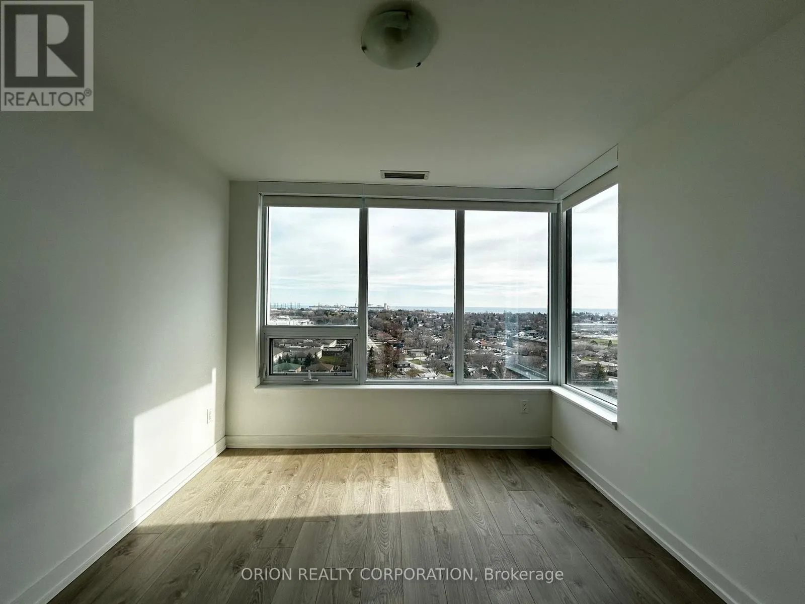 1513 - 1480 BAYLY STREET