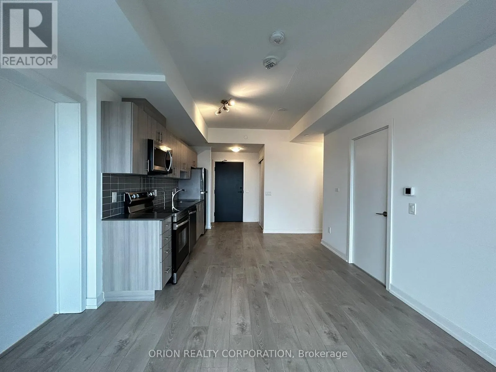 1513 - 1480 BAYLY STREET