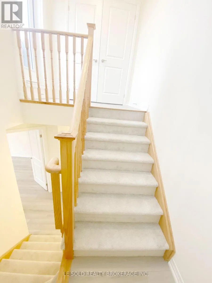 32 - 145 TAPSCOTT ROAD