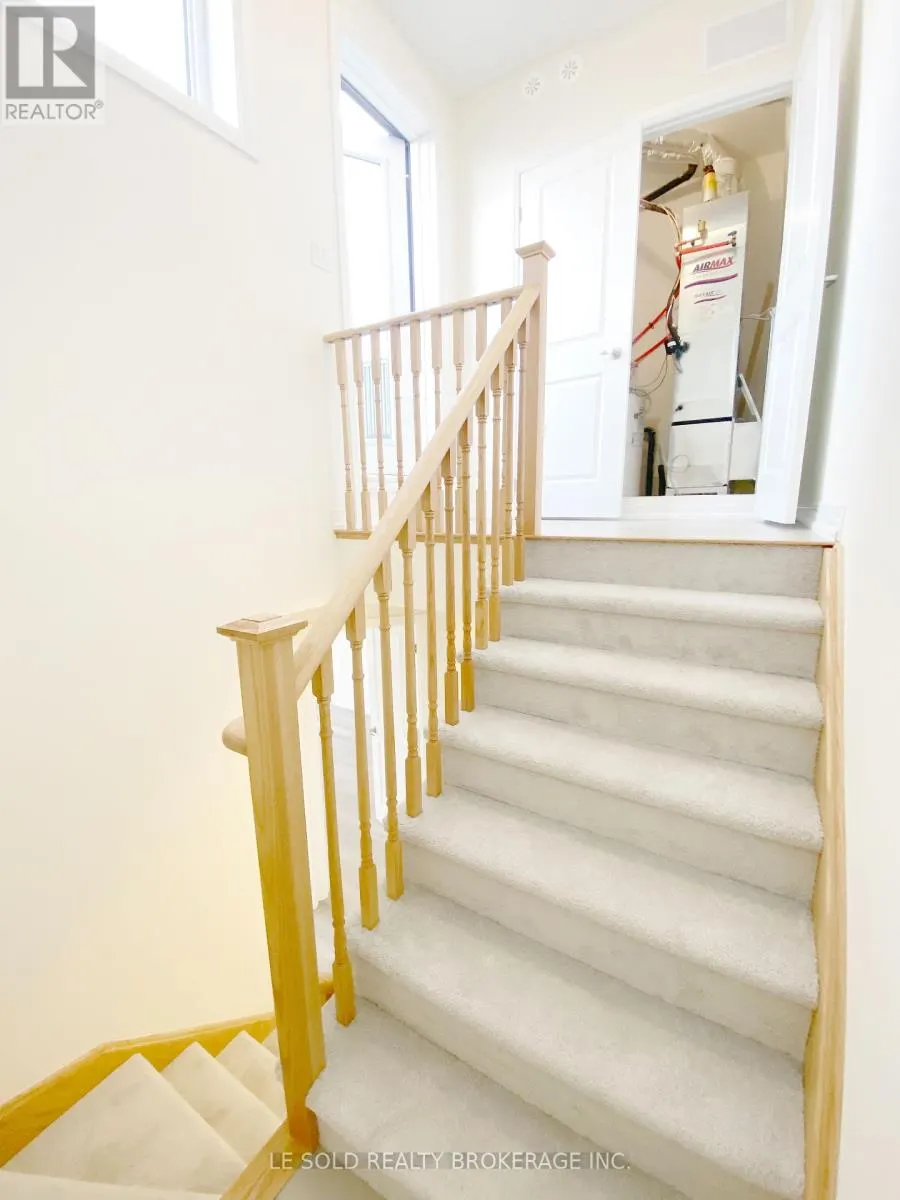 32 - 145 TAPSCOTT ROAD