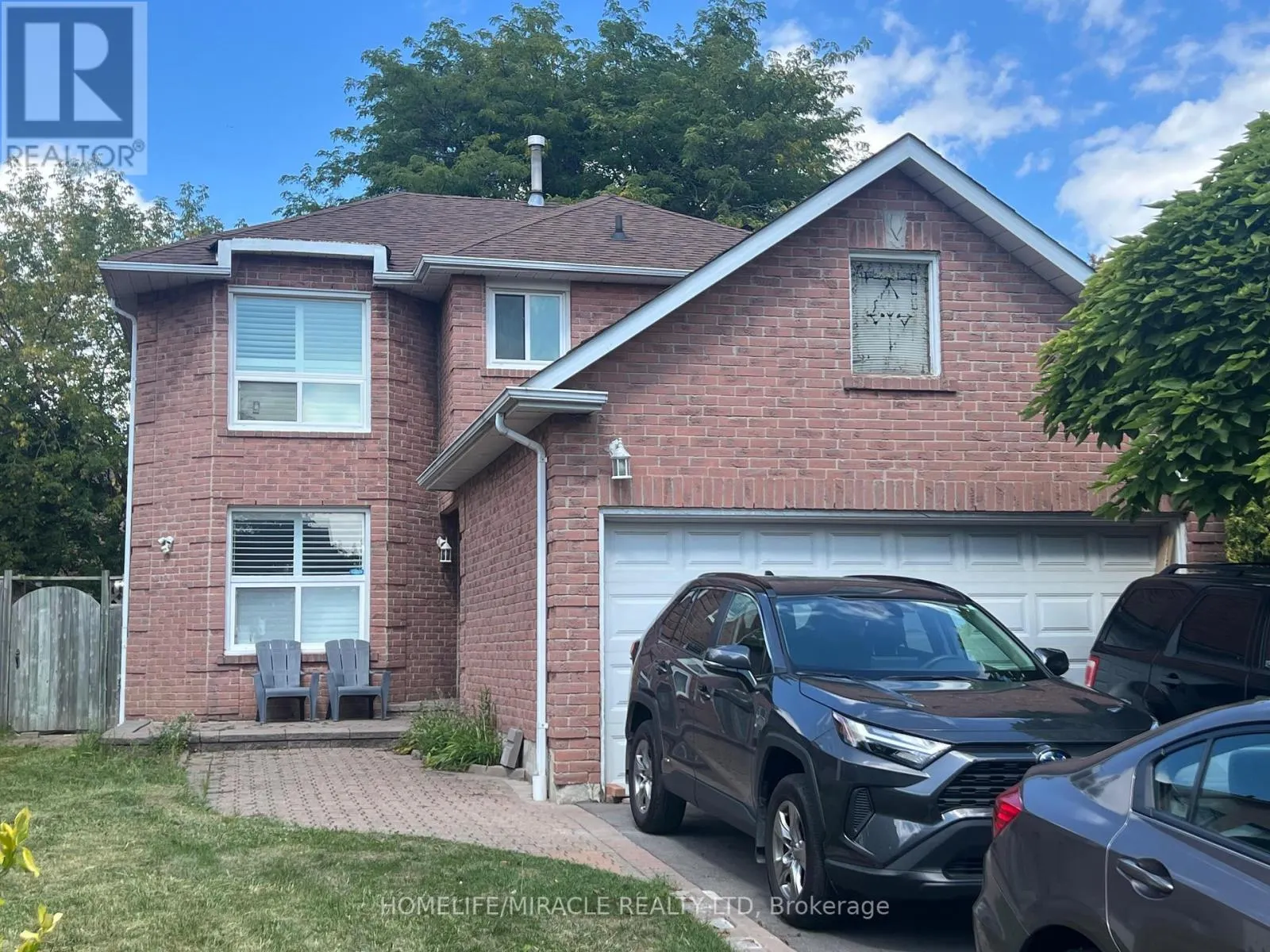 32 LACHLAN DRIVE
