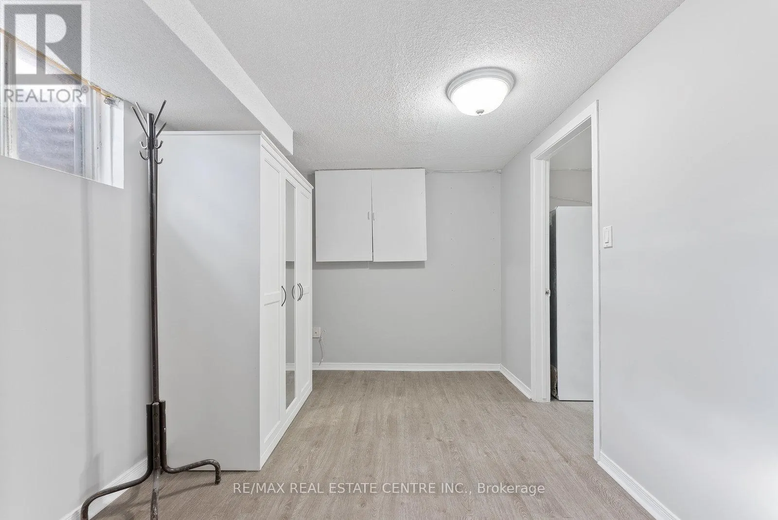 UPPER - 79 FAWNDALE CRESCENT