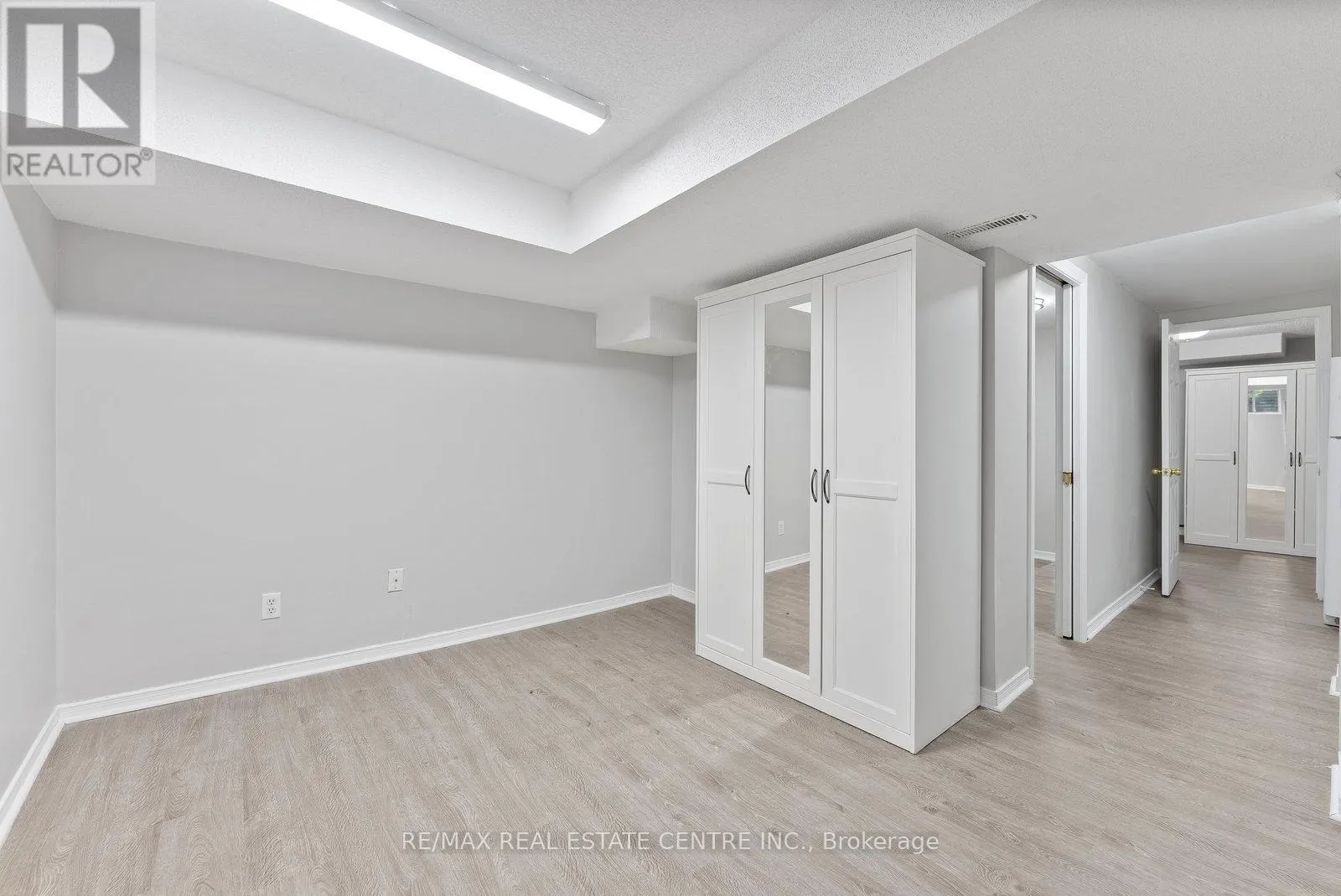 UPPER - 79 FAWNDALE CRESCENT