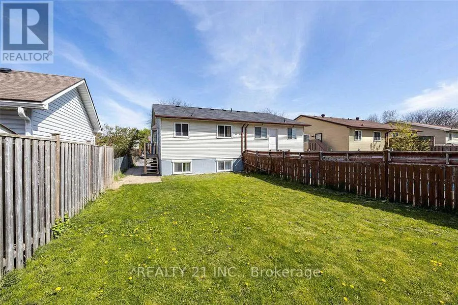 231 MEDINA COURT