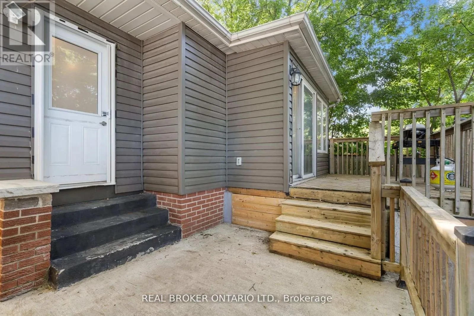 272 BURK STREET