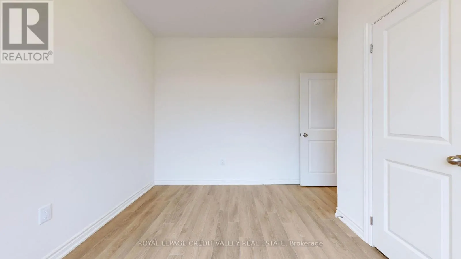 1221 REXTON DRIVE
