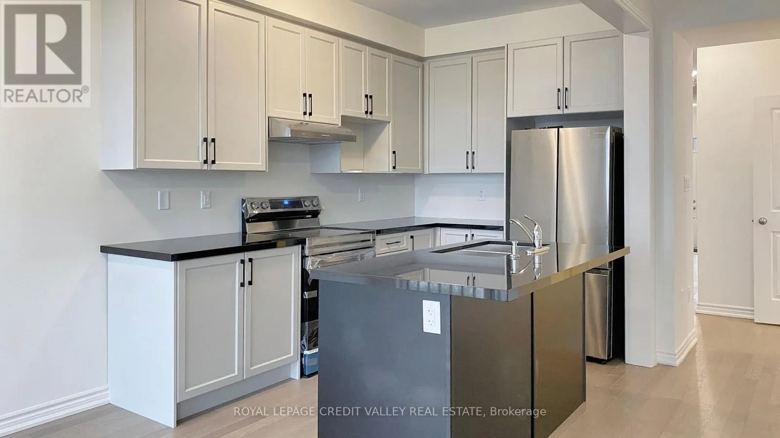 1221 REXTON DRIVE