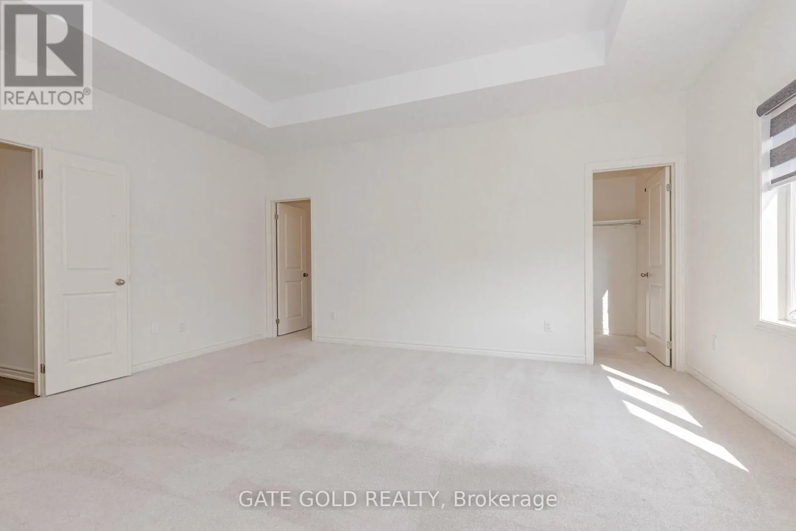 9 VICKERY STREET E