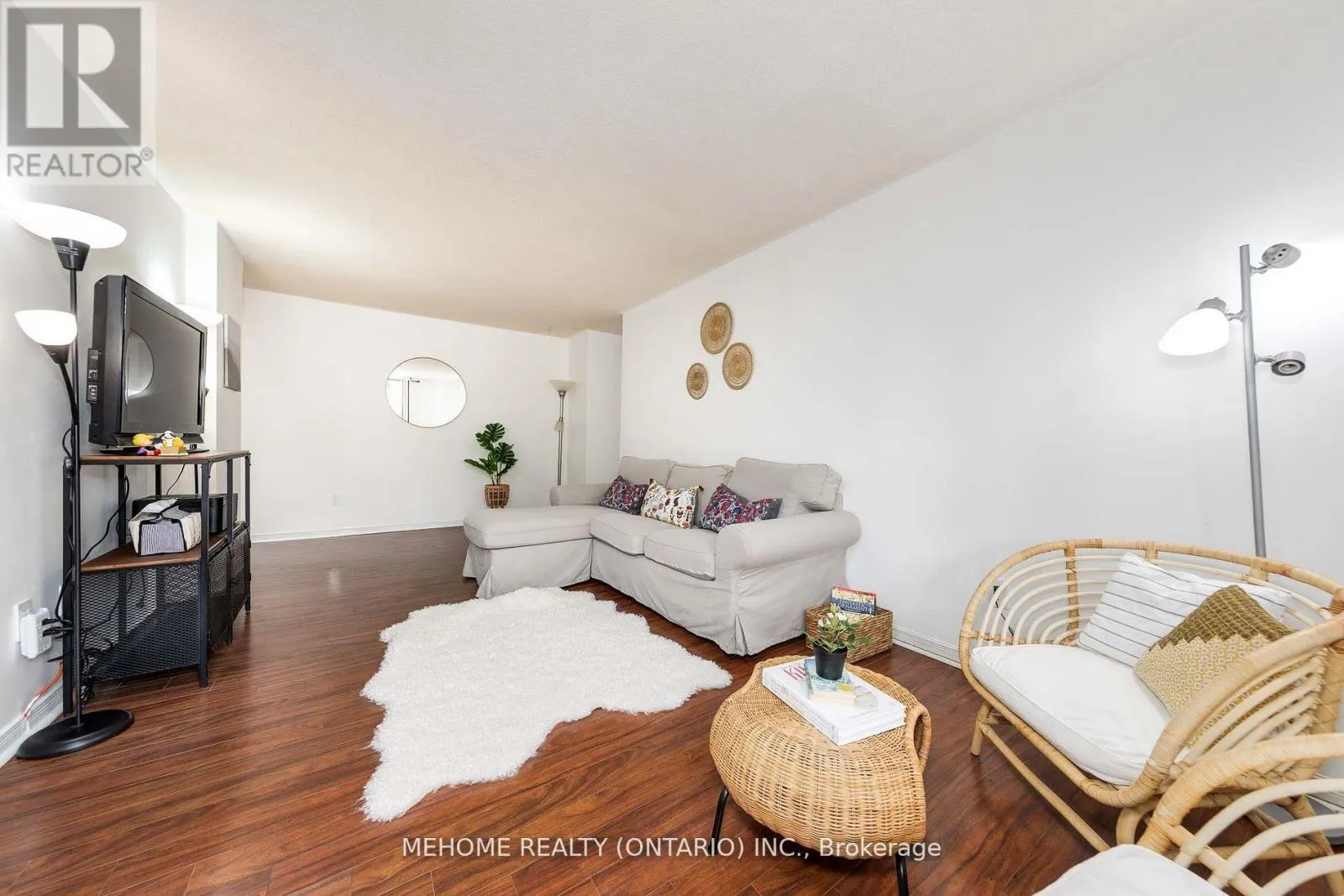 207 - 1950 KENNEDY ROAD